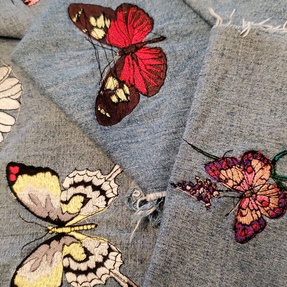 Beautiful Embroidered Butterfly Denim Squares - Picture 2 of 4